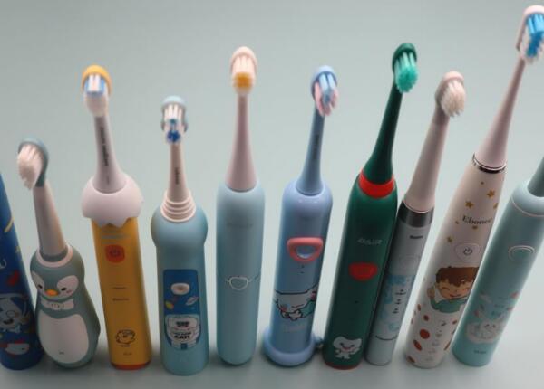 成人可以用兒童電動(dòng)牙刷嗎？三大原因告訴你：選擇成人款電動(dòng)牙刷為妙