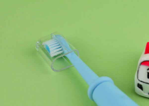 兒童電動(dòng)牙刷選擇：兒童電動(dòng)牙刷這樣選！不怕寶寶刷不好牙！