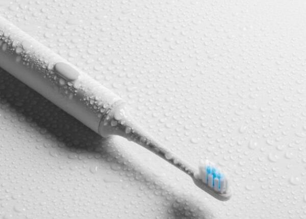 電動(dòng)牙刷后續(xù)使用成本多少？省錢(qián)還是花冤枉錢(qián)？